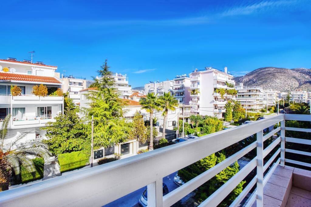 Spacious Apartment In Glyfada Close To The Sea Athen Exterior foto